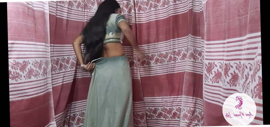 My mother saree wear picture